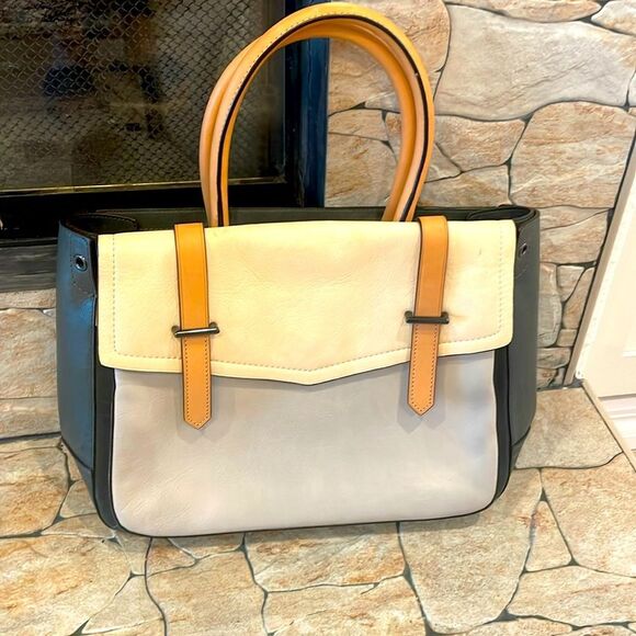 Reed krakoff 8/10 corners and inside very pretty - Picture 1 of 7